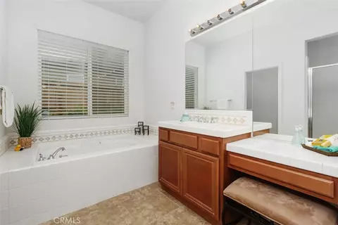 Bath - 34066 Galleron, Temecula, CA 92592 photo 3 of 3