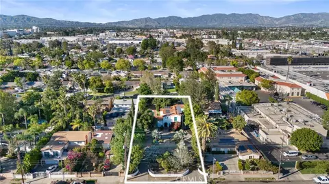 View/Area - 15401 Saticoy St, Van Nuys, CA 91406 photo 2 of 8