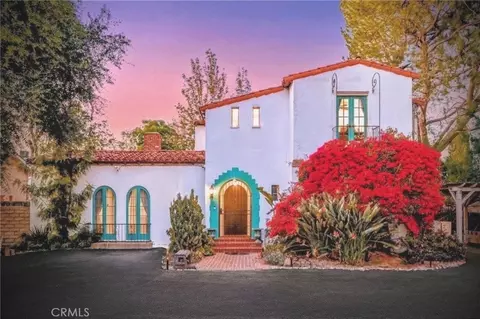 15401 Saticoy St, Van Nuys, CA 91406