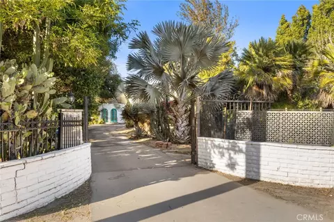 Exterior - 15401 Saticoy St, Van Nuys, CA 91406 photo 5 of 10