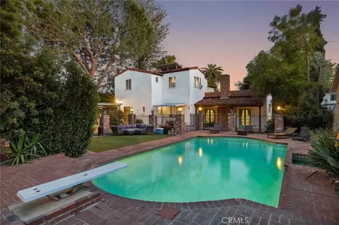 Exterior - 15401 Saticoy St, Van Nuys, CA 91406 photo 3 of 10