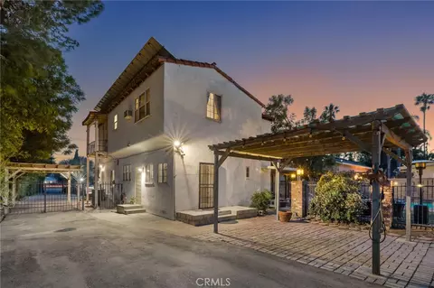 Exterior - 15401 Saticoy St, Van Nuys, CA 91406 photo 4 of 10