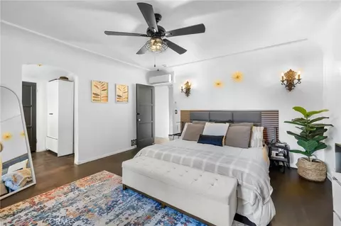 Bedroom - 15401 Saticoy St, Van Nuys, CA 91406 photo 2 of 5