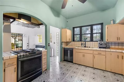 Kitchen - 15401 Saticoy St, Van Nuys, CA 91406 photo 1 of 1