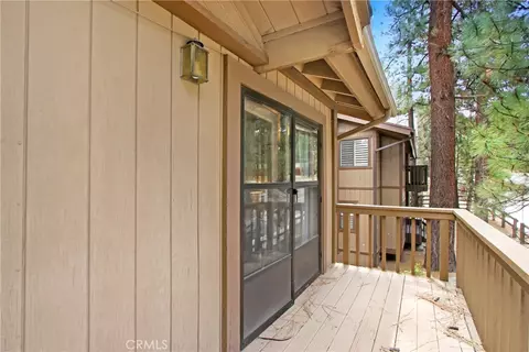 Exterior - 657 Summit, Big Bear Lake, CA 92315 photo 4 of 6