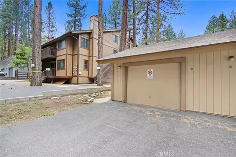 Exterior - 657 Summit, Big Bear Lake, CA 92315 photo 3 of 6