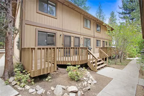Exterior - 657 Summit, Big Bear Lake, CA 92315 photo 6 of 6