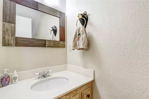 Bath - 657 Summit, Big Bear Lake, CA 92315 photo 1 of 3