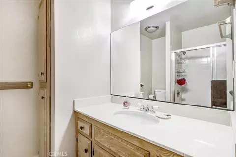 Bath - 657 Summit, Big Bear Lake, CA 92315 photo 2 of 3