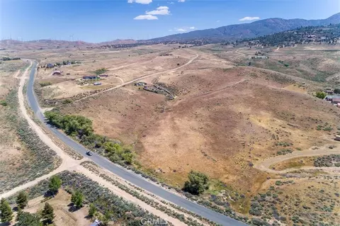 4 Acres Vacant Land Mountain Mdws, Tehachapi, CA 93561 photo 4
