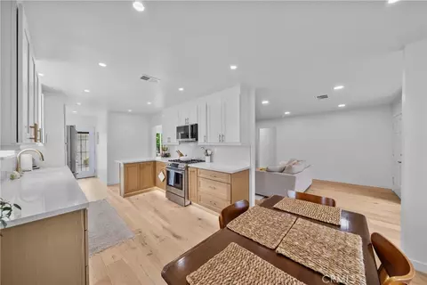 1006 E Ridgewood St, Long Beach, CA 90807 photo 12