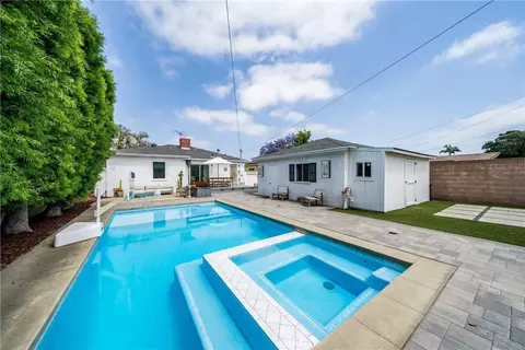 1006 E Ridgewood St, Long Beach, CA 90807 photo 2