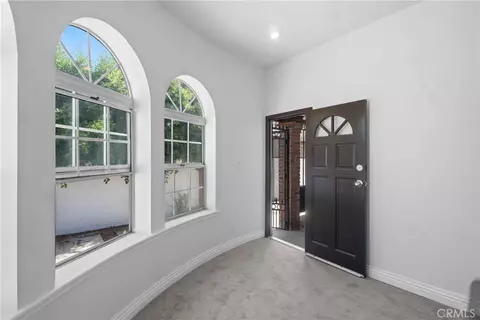 5334 S Victoria, Los Angeles, CA 90043
