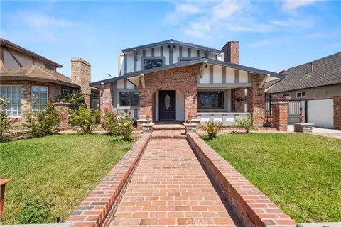 5334 S Victoria, Los Angeles, CA 90043