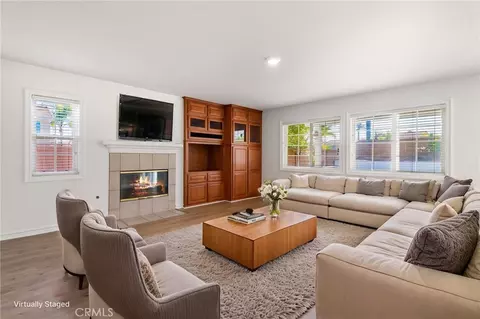 Living - 42075 Dunes Ct, Temecula, CA 92591 photo 5 of 9