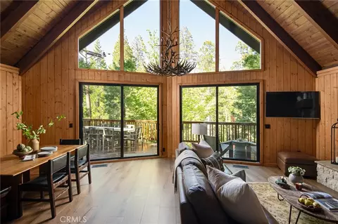 240 Blue Lake Rd, Lake Arrowhead, CA 92352