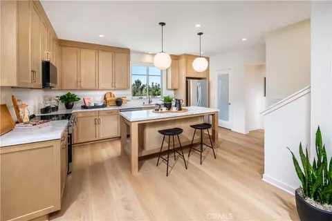 913 Estrella Rd, San Marcos, CA 92078