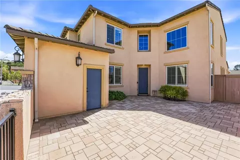 Exterior - 1128 Ocean Ridge Ct, Oceanside, CA 92056 photo 4 of 6