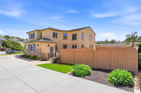 Exterior - 1128 Ocean Ridge Ct, Oceanside, CA 92056 photo 3 of 6
