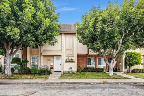 9742 Villa Pacific, Huntington Beach, CA 92646