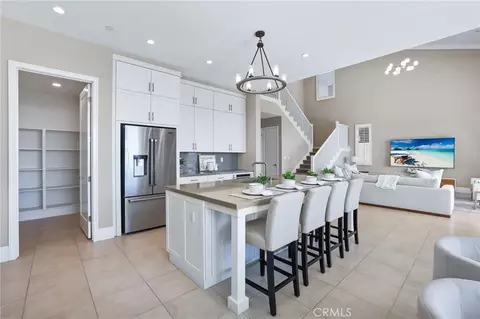 Kitchen - 154 Roscomare, Irvine, CA 92602 photo 5 of 6