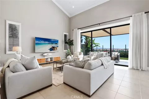 Living - 154 Roscomare, Irvine, CA 92602 photo 1 of 5