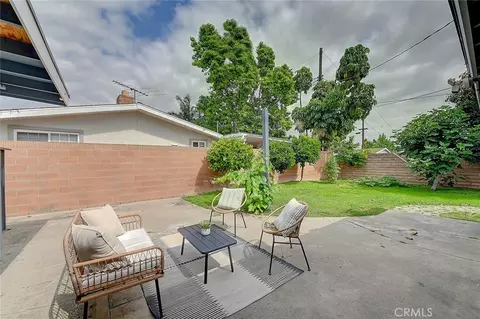 Exterior - 2044 W Spruce Ave, Orange, CA 92868 photo 4 of 16
