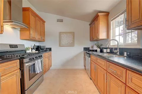 Kitchen - 2044 W Spruce Ave, Orange, CA 92868 photo 2 of 5