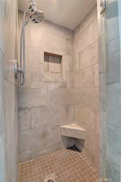 Bath - 2044 W Spruce Ave, Orange, CA 92868 photo 6 of 6