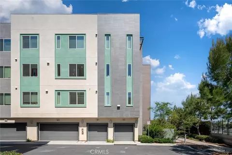 187 Bowery, Irvine, CA 92612