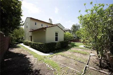 Exterior - 25 Hallcrest, Ladera Ranch, CA 92694 photo 7 of 9