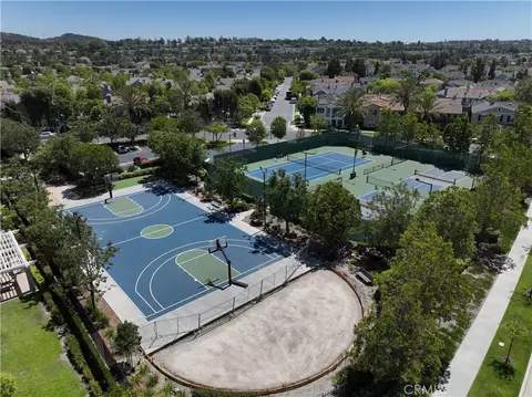 View/Area - 25 Hallcrest, Ladera Ranch, CA 92694 photo 1 of 4