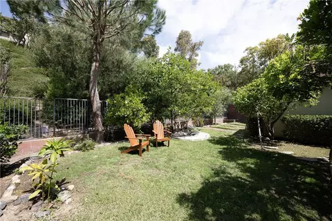 Exterior - 25 Hallcrest, Ladera Ranch, CA 92694 photo 6 of 9