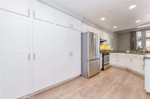 Kitchen - 2645 Dunstan, Tustin, CA 92782 photo 3 of 3