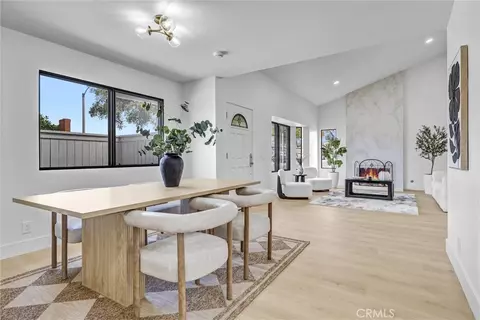 Dining - 2 Hudson, Irvine, CA 92620 photo 2 of 3