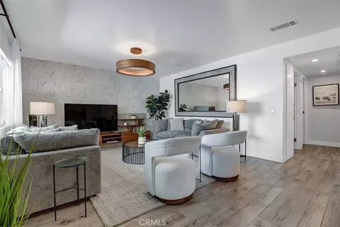 1950 S Palm Cyn S #110, Palm Springs, CA 92264