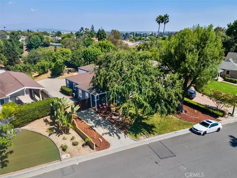 View/Area - 816 Grandview, Fullerton, CA 92832 photo 3 of 9