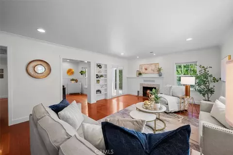 Living - 816 Grandview, Fullerton, CA 92832 photo 2 of 4