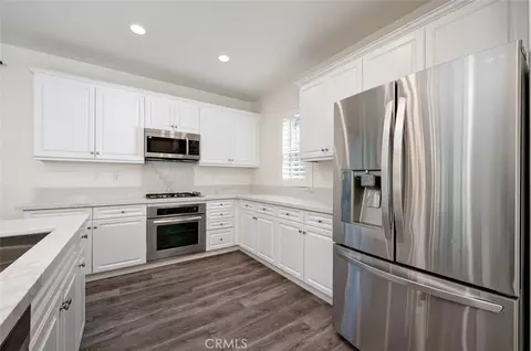 Kitchen - 46 Cactus Bloom, Irvine, CA 92618 photo 4 of 4