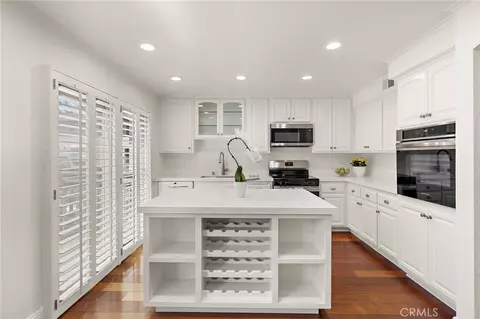 Kitchen - 5 Morningside, Irvine, CA 92603 photo 4 of 4