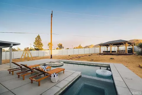 Exterior - 60323 Granada Dr, Joshua Tree, CA 92252 photo 6 of 11