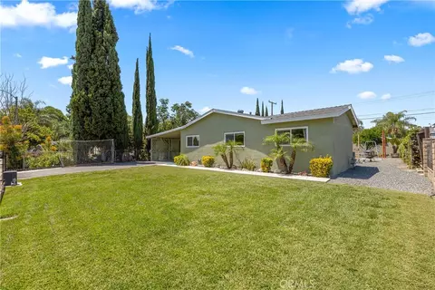 2135 Glenroy, Pomona, CA 91766