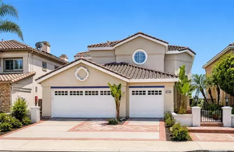 27130 S Ridge Dr, Mission Viejo, CA 92692