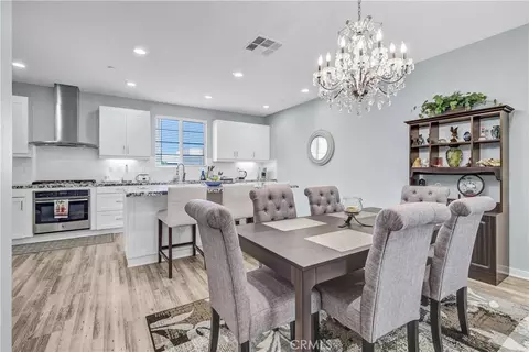 Dining - 212 Paramount, Irvine, CA 92618 photo 1 of 2