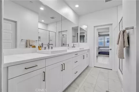 Entry Way - 212 Paramount, Irvine, CA 92618 photo 4 of 4