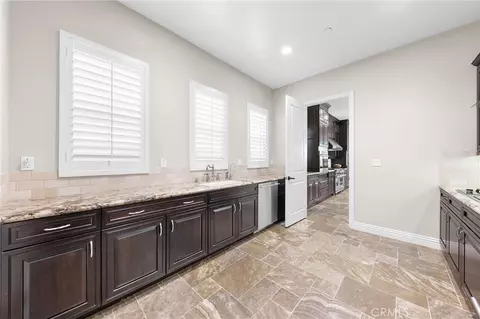 Entry Way - 55 Fenway, Irvine, CA 92620 photo 4 of 12