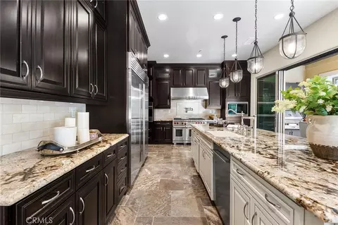 Kitchen - 55 Fenway, Irvine, CA 92620 photo 6 of 9