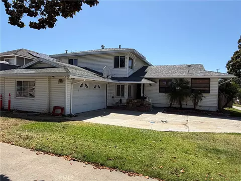 1482 N Grand, Orange, CA 92867