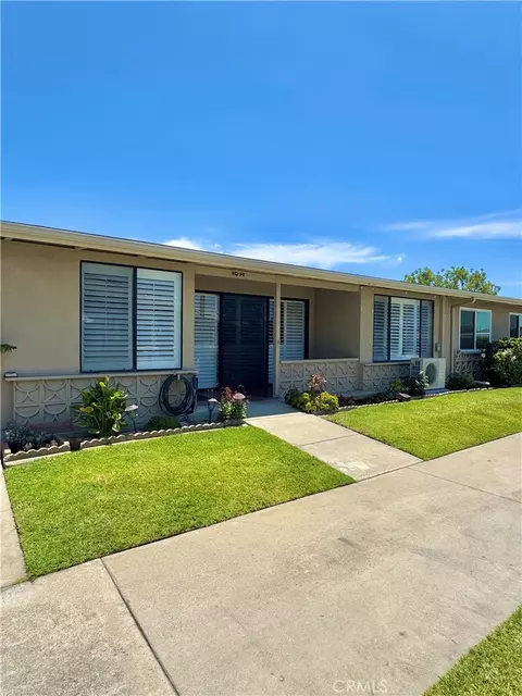 1681 Tam O Shanter Rd #M12 10H, Seal Beach, CA 90740