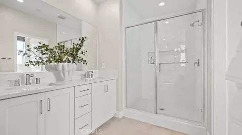 Bath - 812 Sonia, Irvine, CA 92618 photo 1 of 3